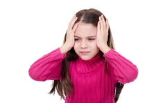 Çocuklarda Baş Ağrısı Belirtileri ve Tedavisi